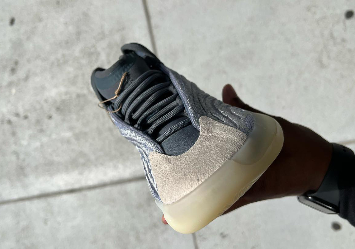 Adidas Yzy Qntm Mono Carbon 3