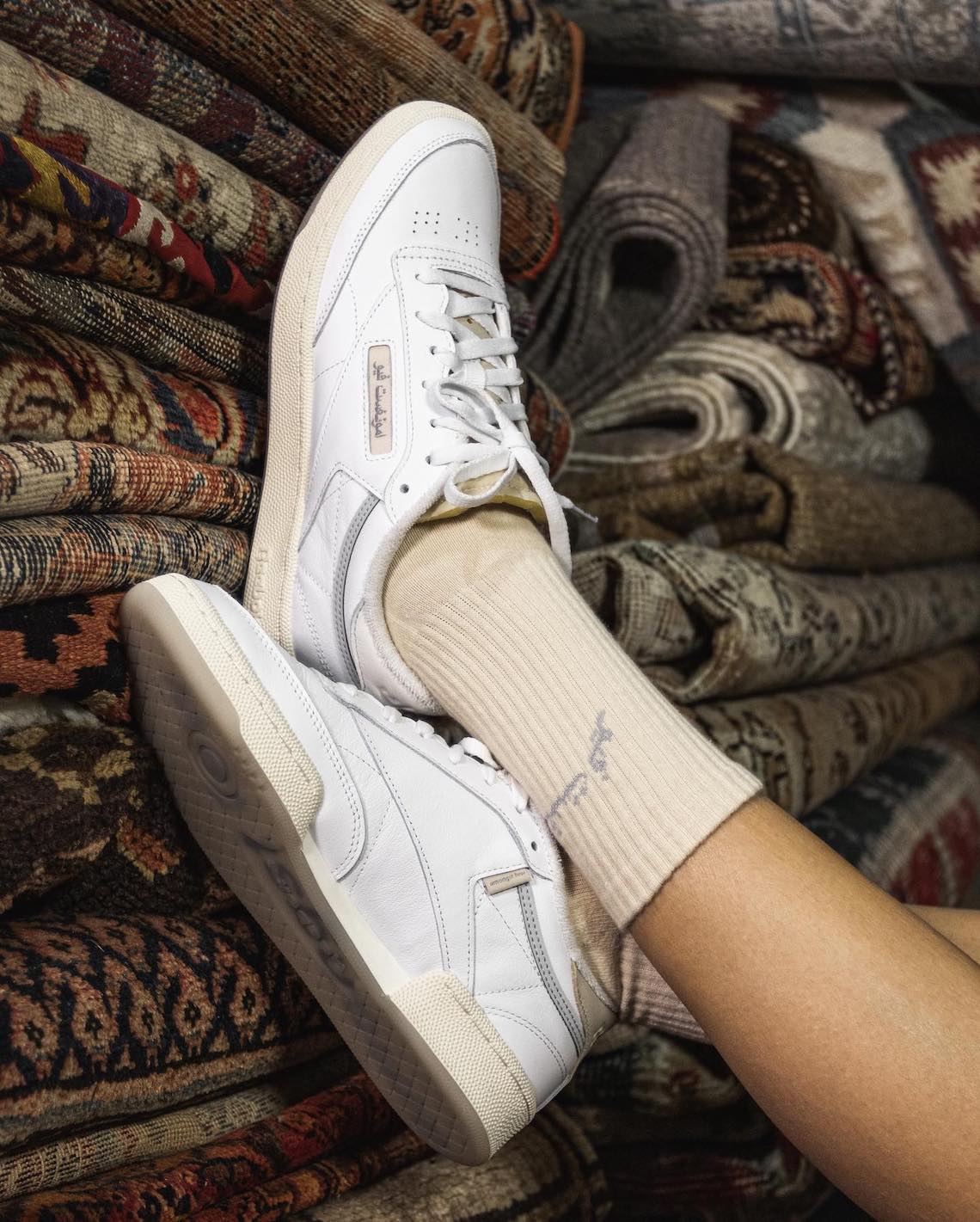 Amongst Few Reebok Magic Carpet Club C 85 Gy8938 3