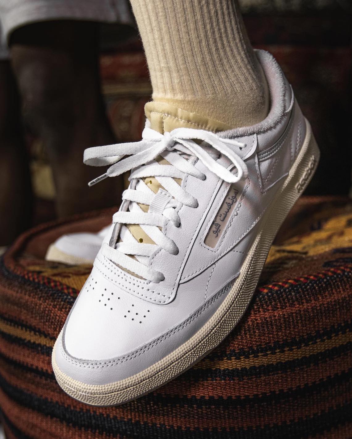 Amongst Few Reebok Magic Carpet Club C 85 Gy8938 4